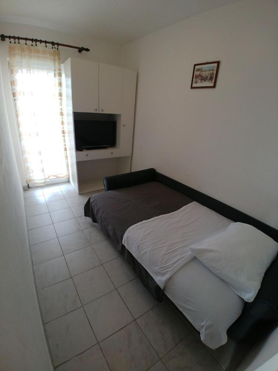 Apartment Svetka Сали Экстерьер фото