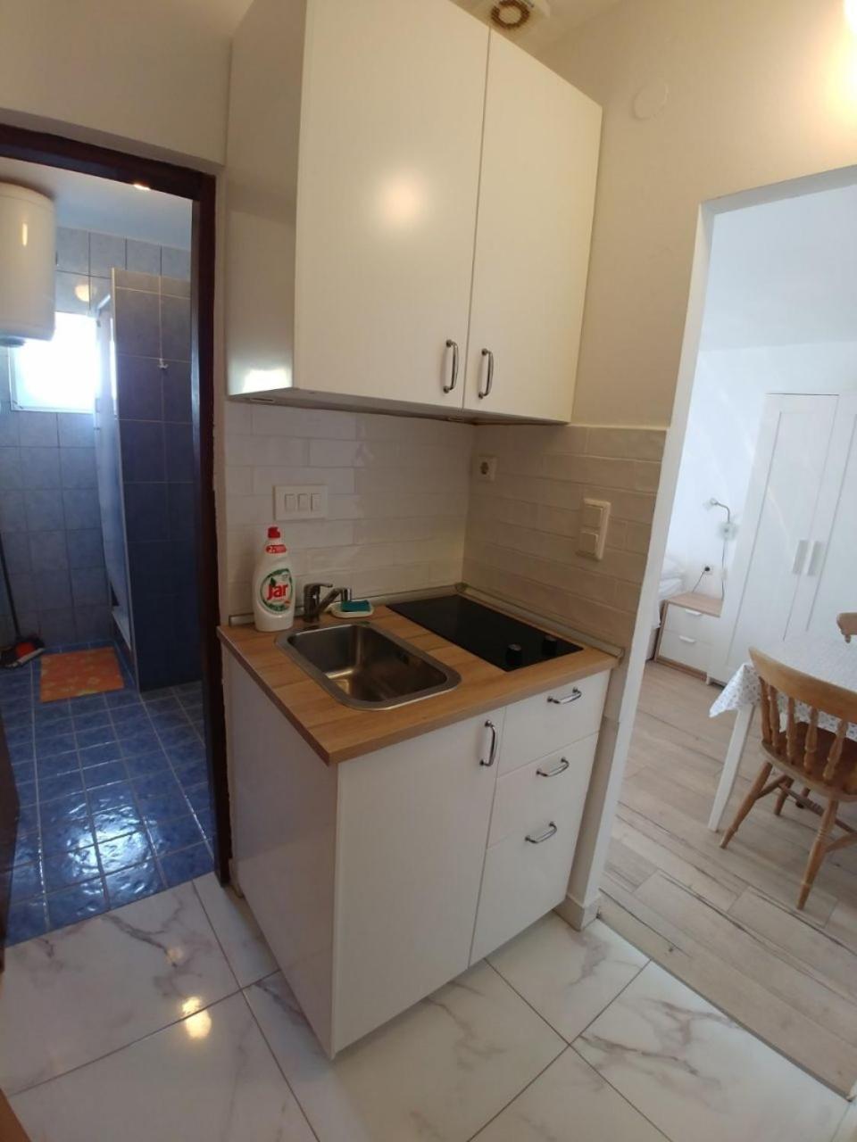Apartment Svetka Сали Экстерьер фото